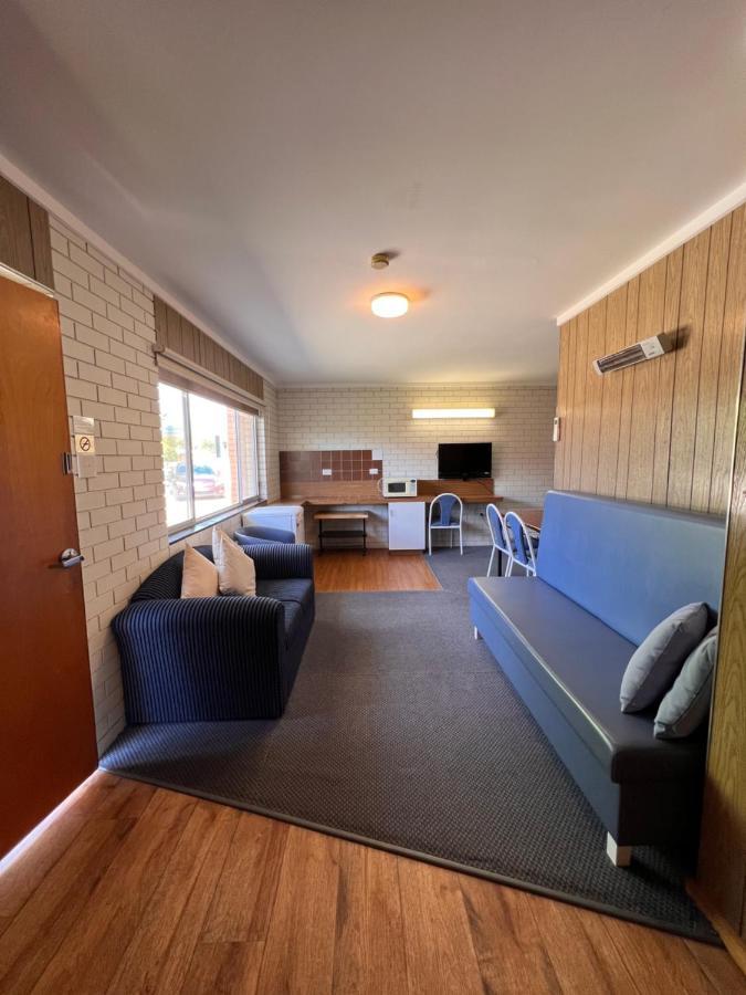 Sturt Motel בלראנלד מראה חיצוני תמונה